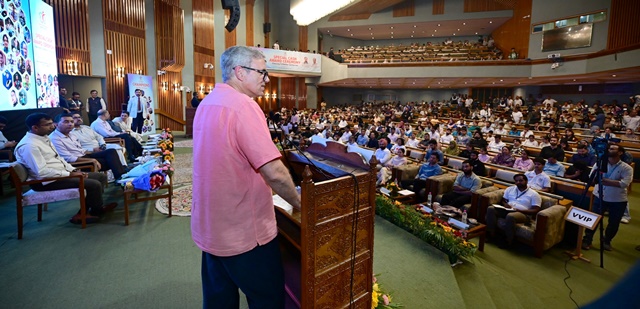 CM Omar Abdullah honours 580 outstanding J&K sportspersons with ₹2.71 cr cash awards