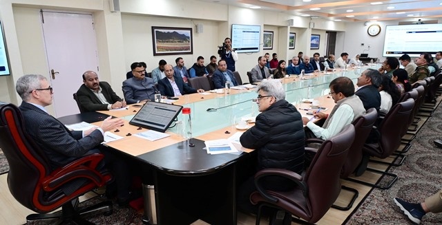  CM Omar Abdullah reviews winter preparedness across J&K