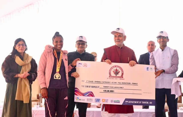 Lieutenant Governor addresses Award Ceremony of Kashmir Marathon