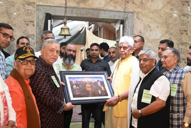 Lieutenant Governor attends Rudra Abhishek ceremony on the auspicious occasion of Shivacharya Abhinavgupta Jayanti