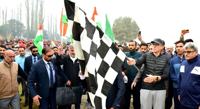  Omar Abdullah flags off ‘Run for Unity’ from SKICC to celebrate National Unity Day