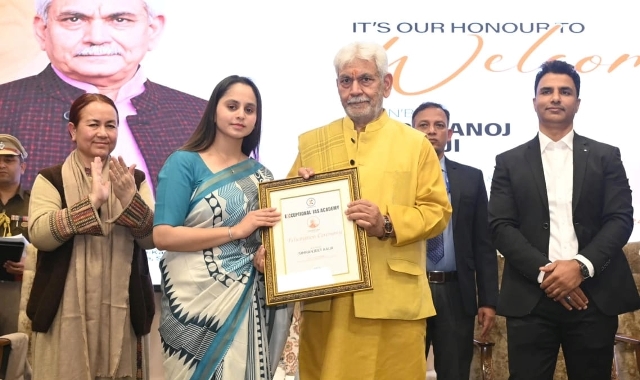  Lieutenant Governor Felicitates UPSC 2025 and JKAS 2024 Successful Candidates