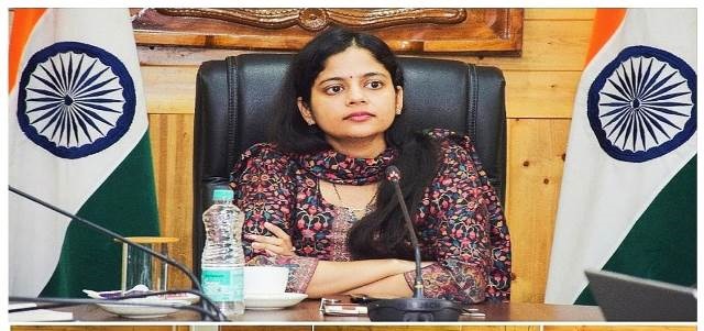   Director Information reviews functioning of DICs across Kashmir division