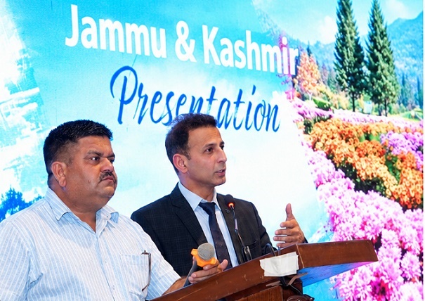  J&K Tourism showcases diverse destinations, business opportunities at IITM Mumbai