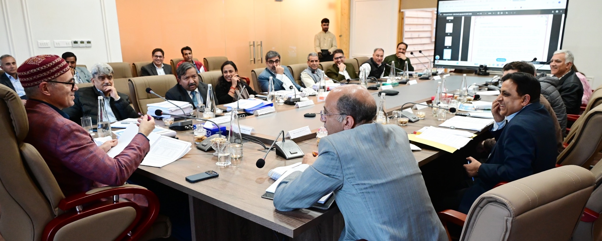  CM Omar Abdullah chairs BoD of J&K Cable Car Corporation at Gulmarg