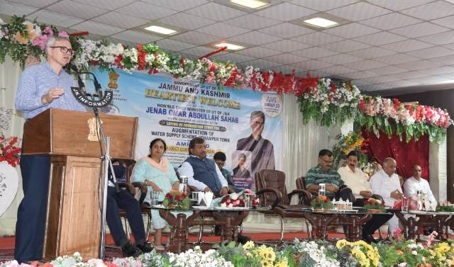 JK CM lays foundation stones of ₹124.19 crore water supply projects for Udhampur,
